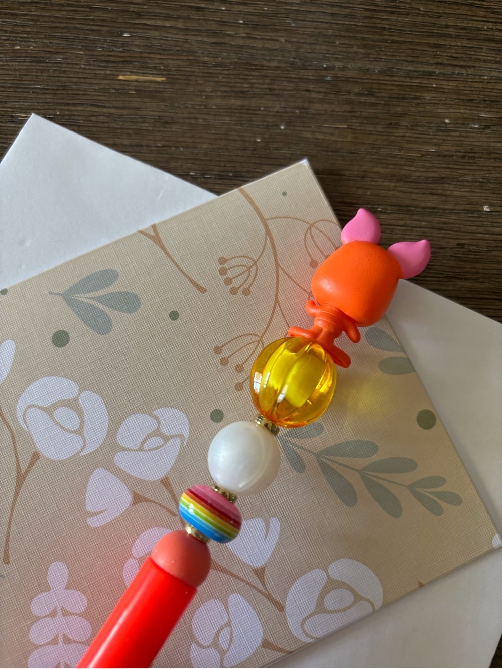 Disney Doorables: Winnie the Pooh: Piglet Halloween handmade beaded pen - Picture 3 of 3